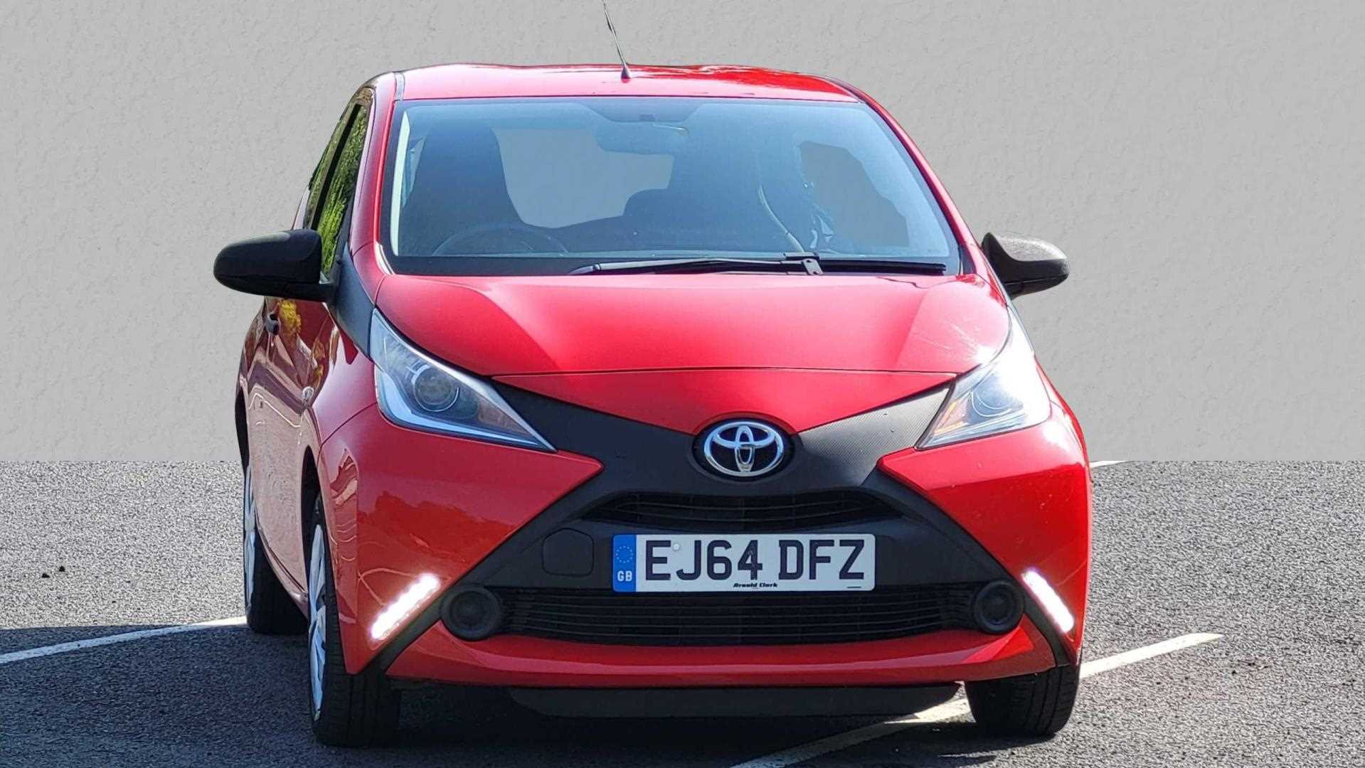 Main listing image - Toyota Aygo