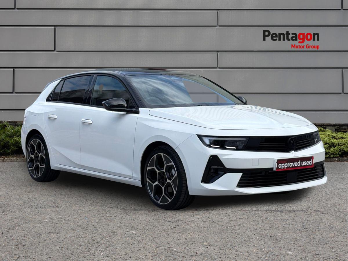 Main listing image - Vauxhall Astra
