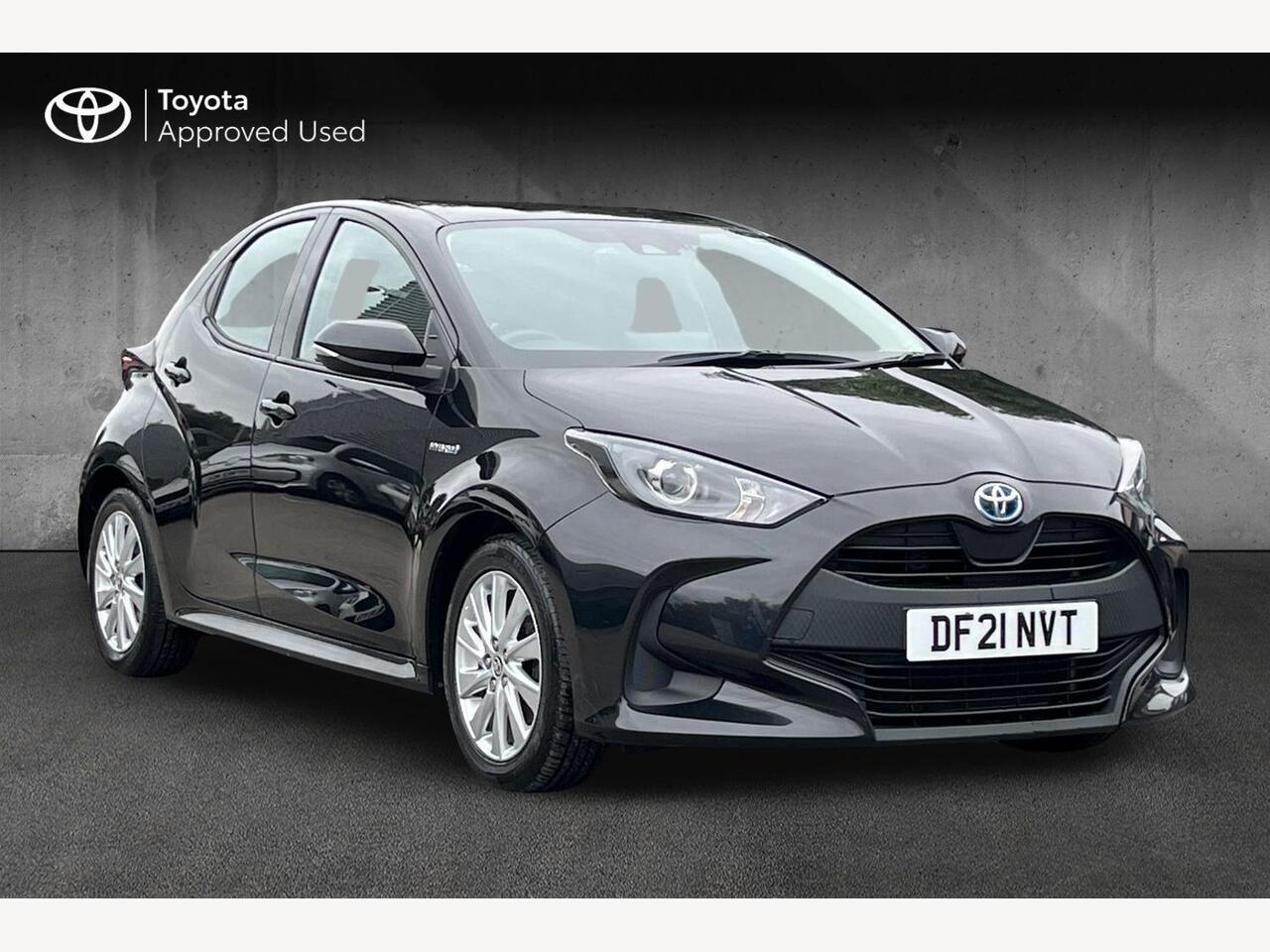 Main listing image - Toyota Yaris