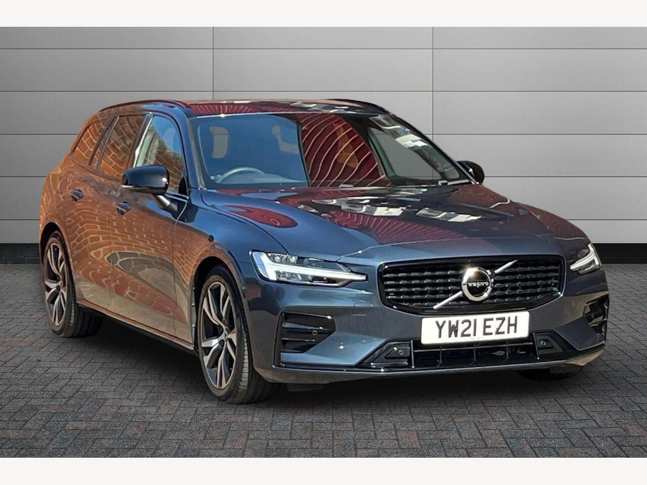Main listing image - Volvo V60
