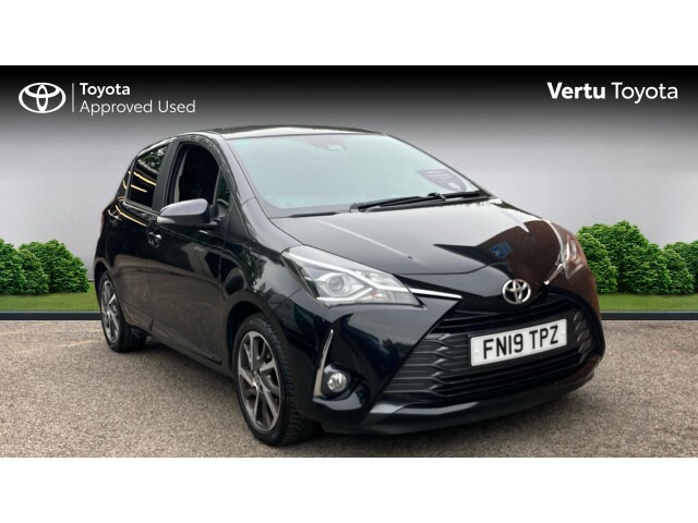 Main listing image - Toyota Yaris