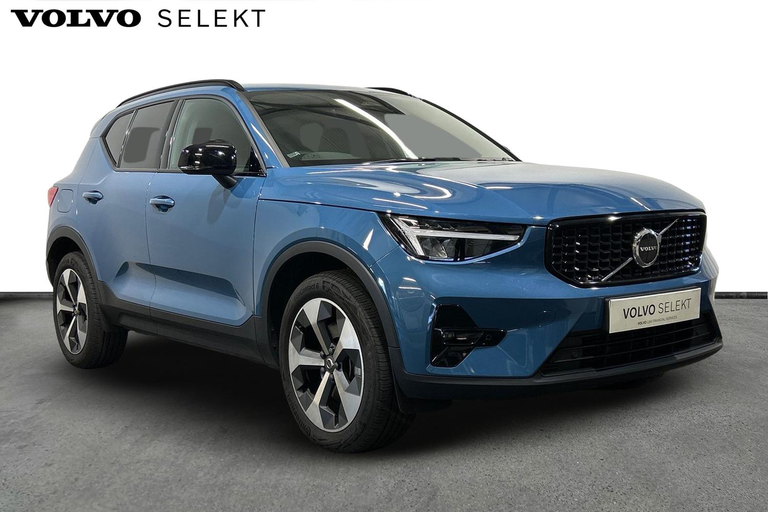 Main listing image - Volvo XC40