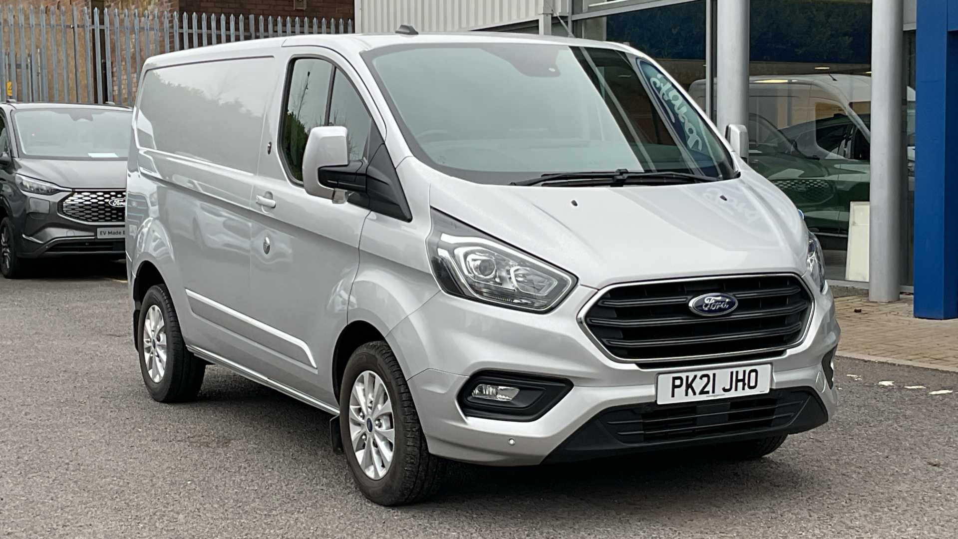 Main listing image - Ford Transit Custom