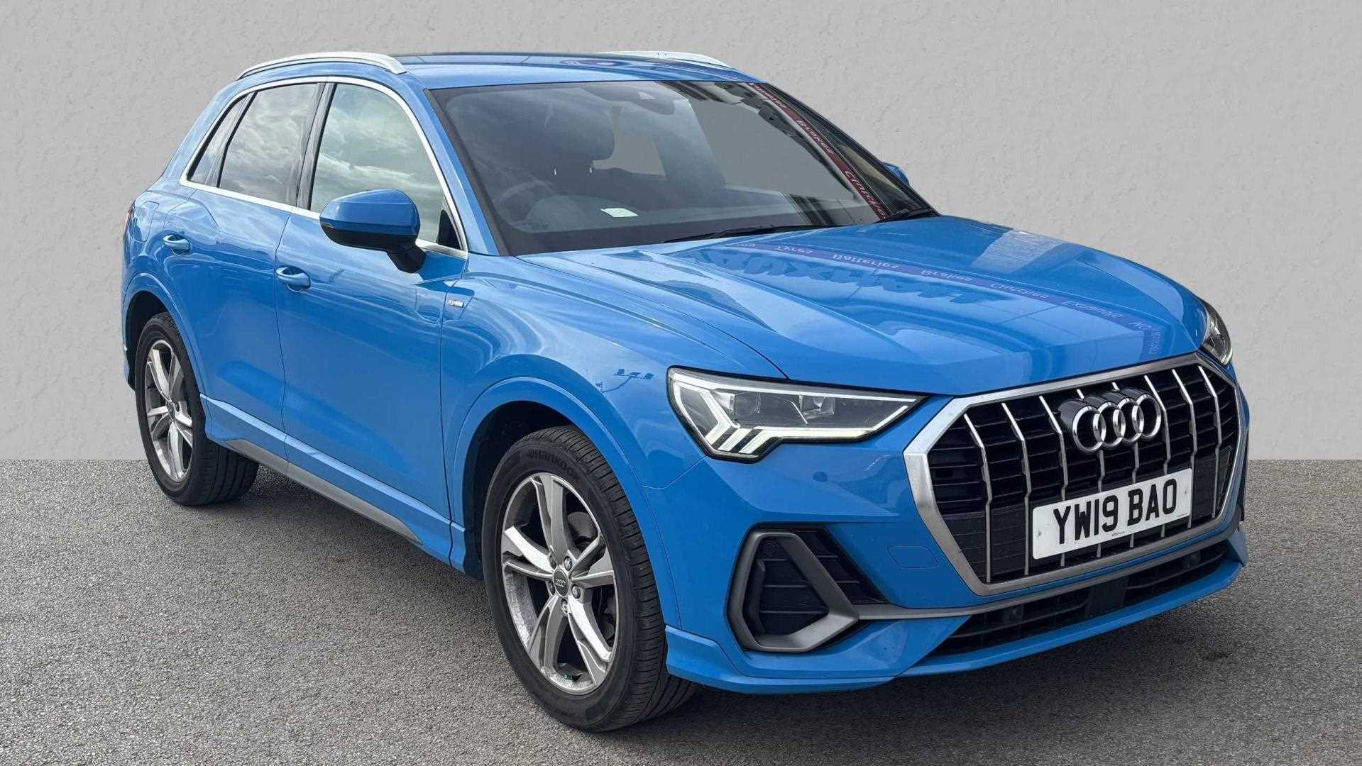 Main listing image - Audi Q3