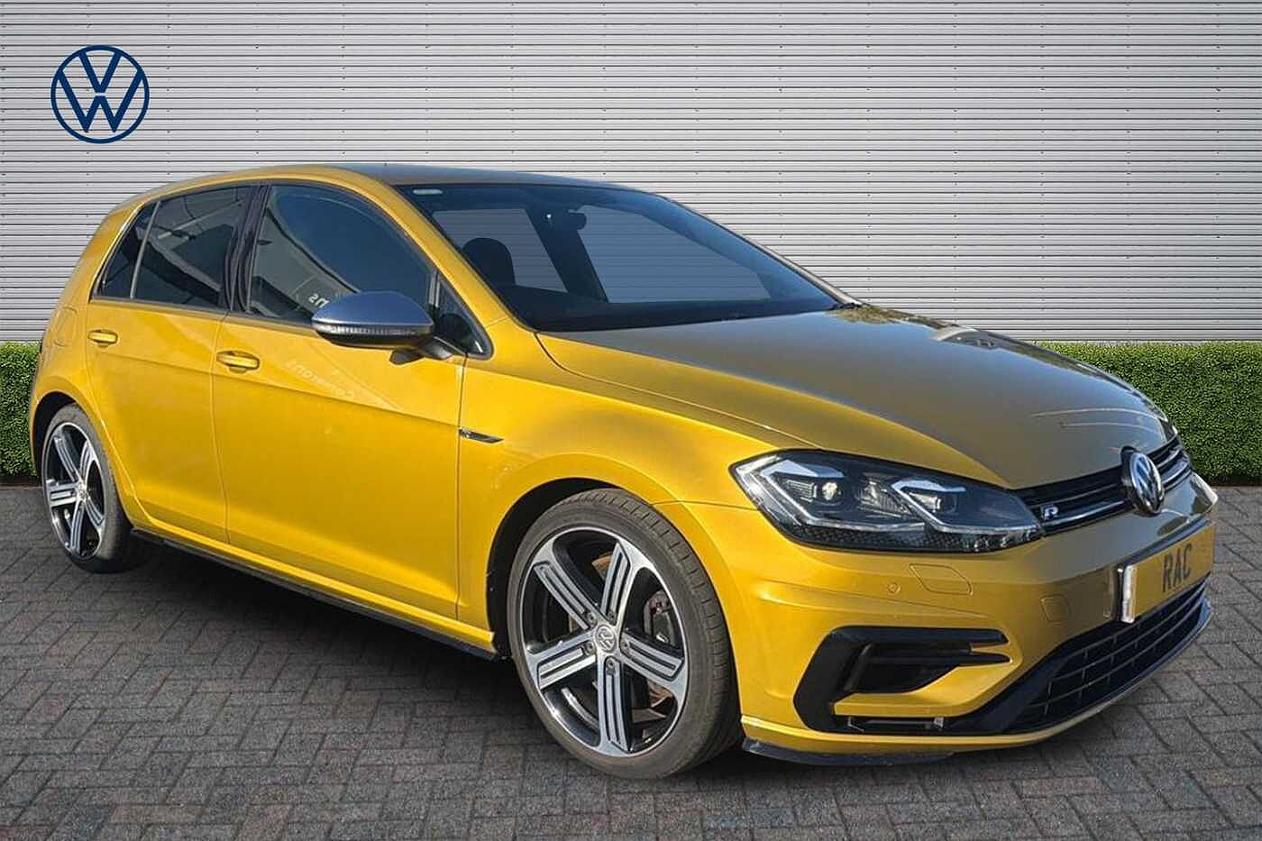 Main listing image - Volkswagen Golf