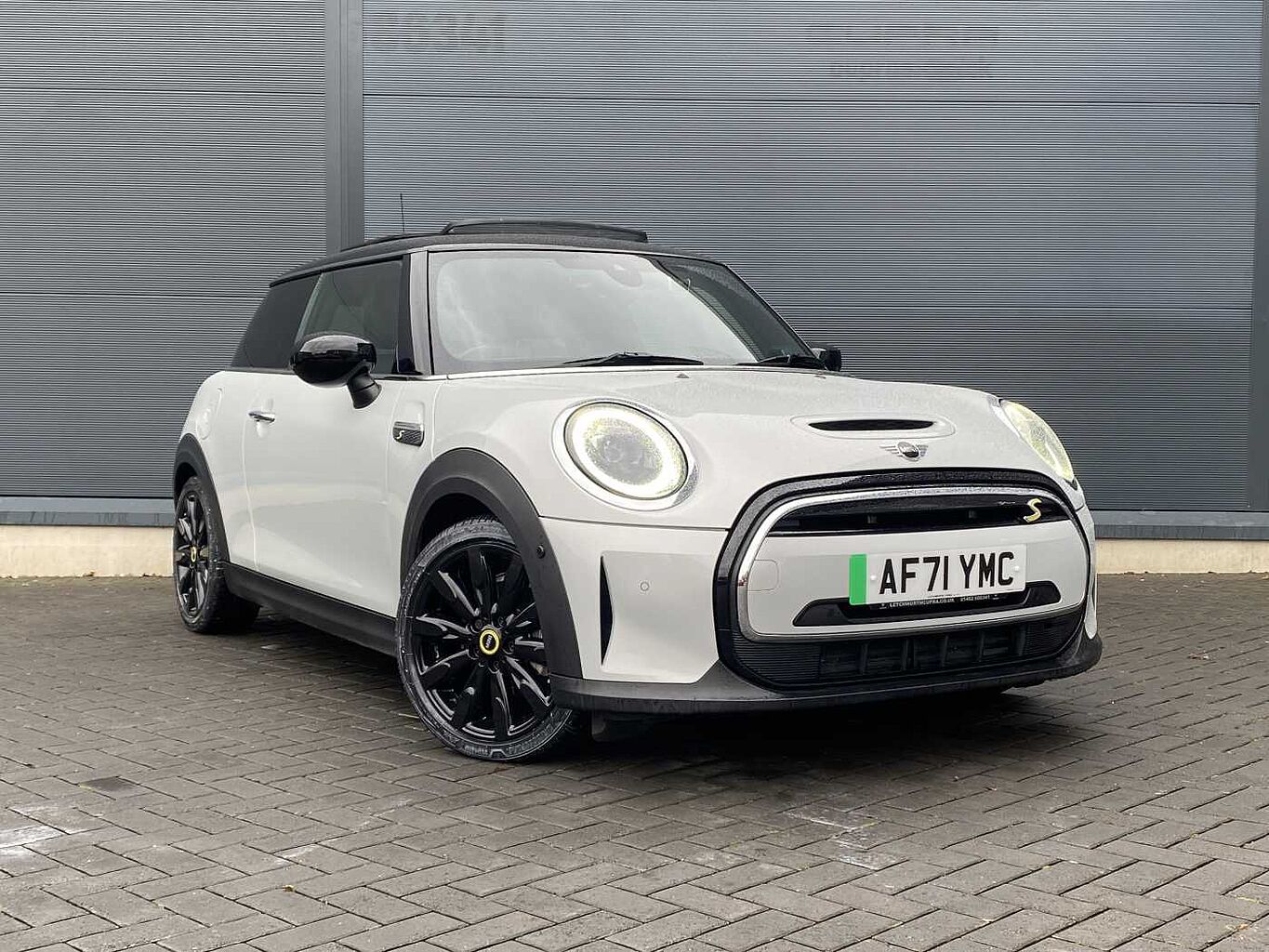 Main listing image - MINI Electric