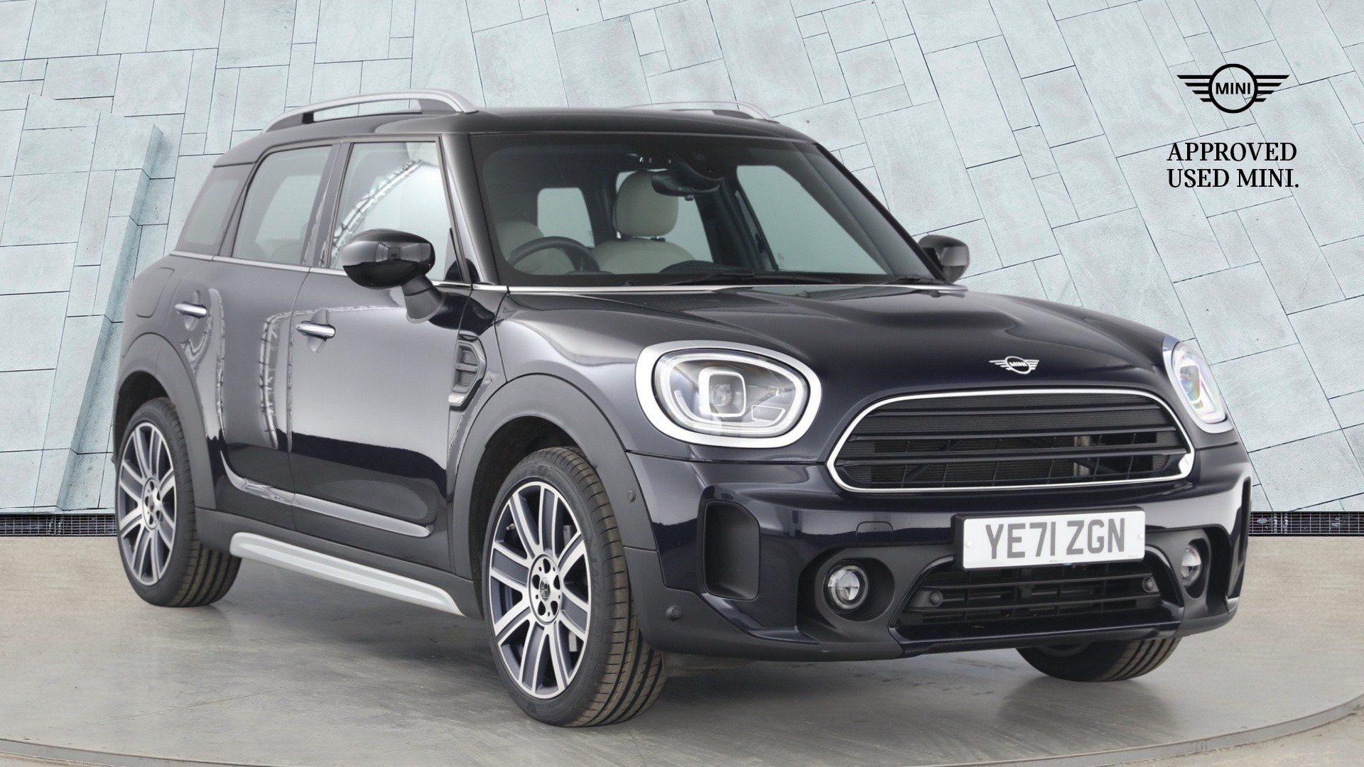 Main listing image - MINI Countryman