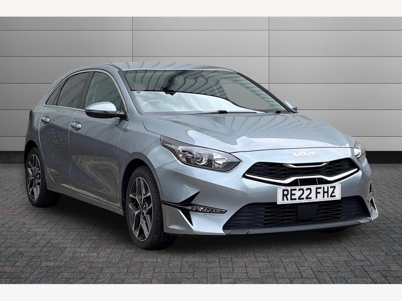 Main listing image - Kia Ceed