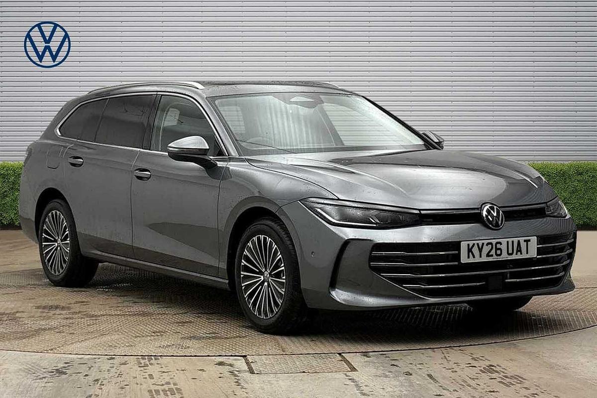 Main listing image - Volkswagen Passat