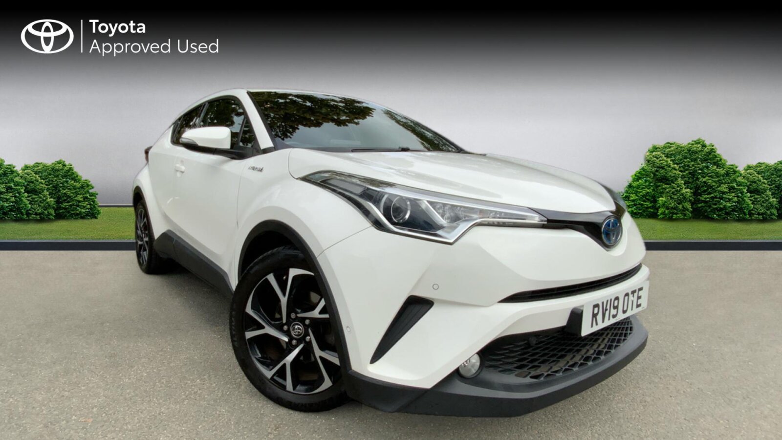 Main listing image - Toyota C-HR