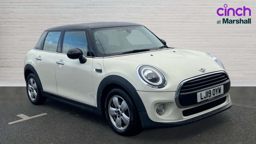 Main listing image - MINI Hatchback 5dr