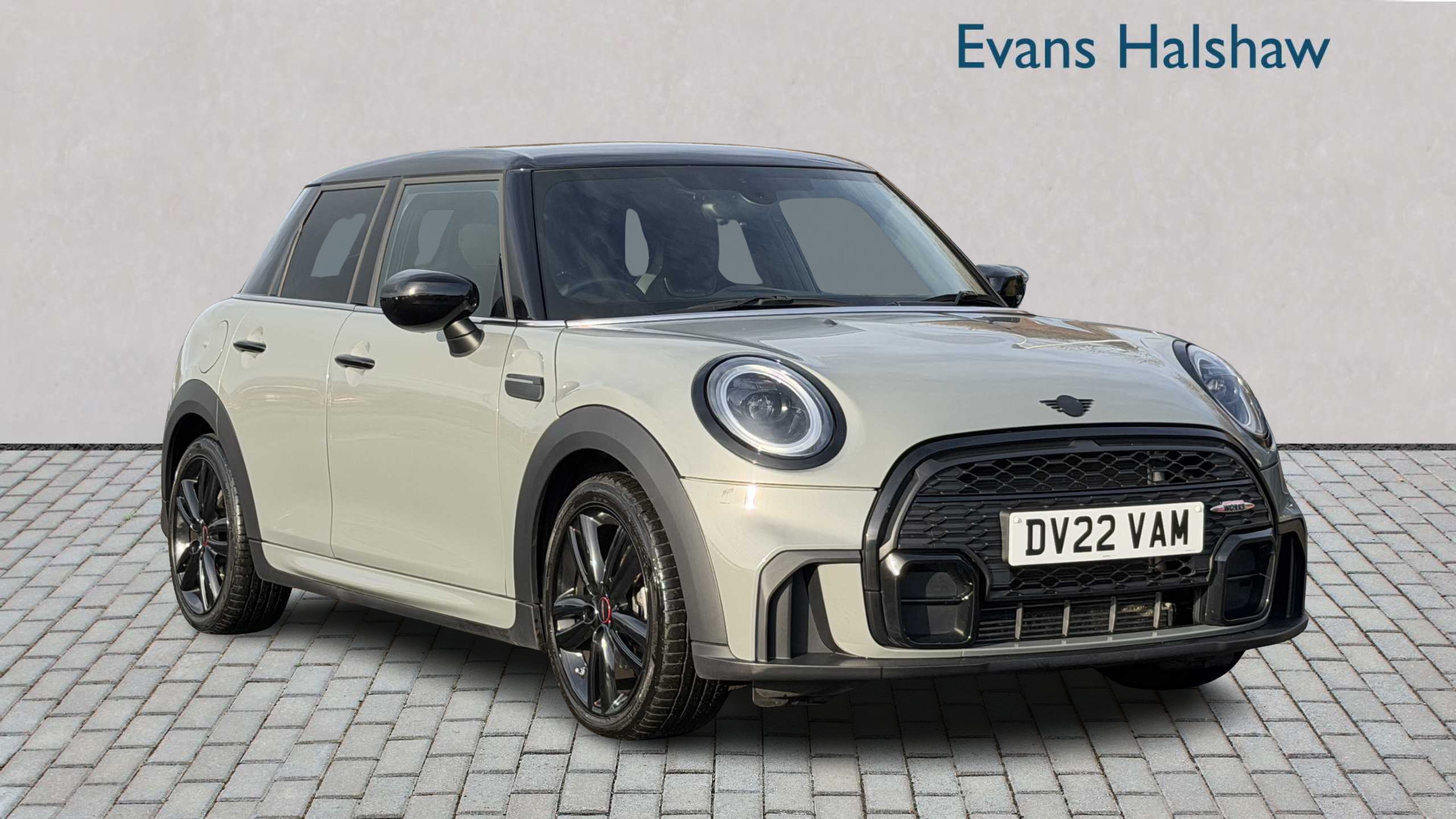 Main listing image - MINI Hatchback 5dr