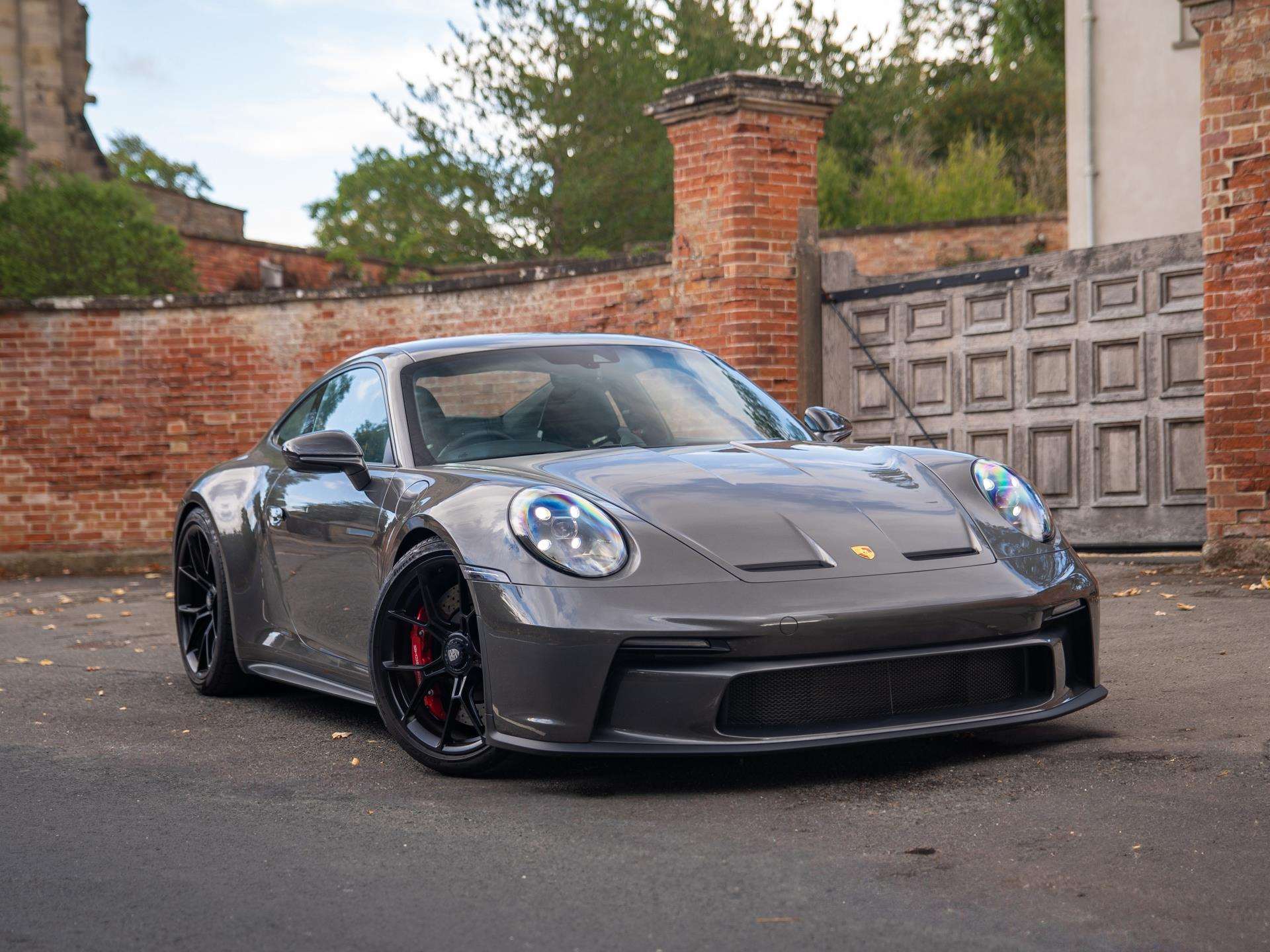 Main listing image - Porsche 911