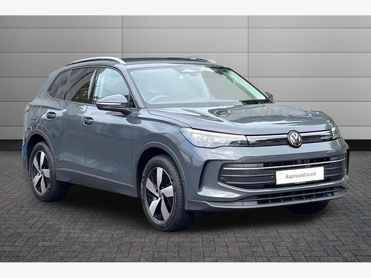 Main listing image - Volkswagen Tiguan