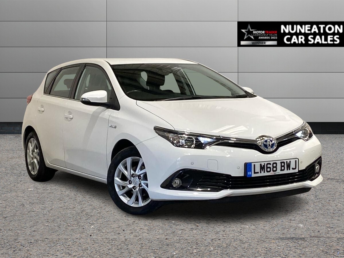 Main listing image - Toyota Auris