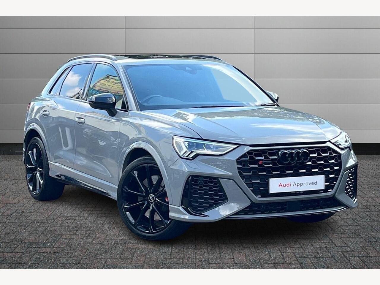 Main listing image - Audi RS Q3