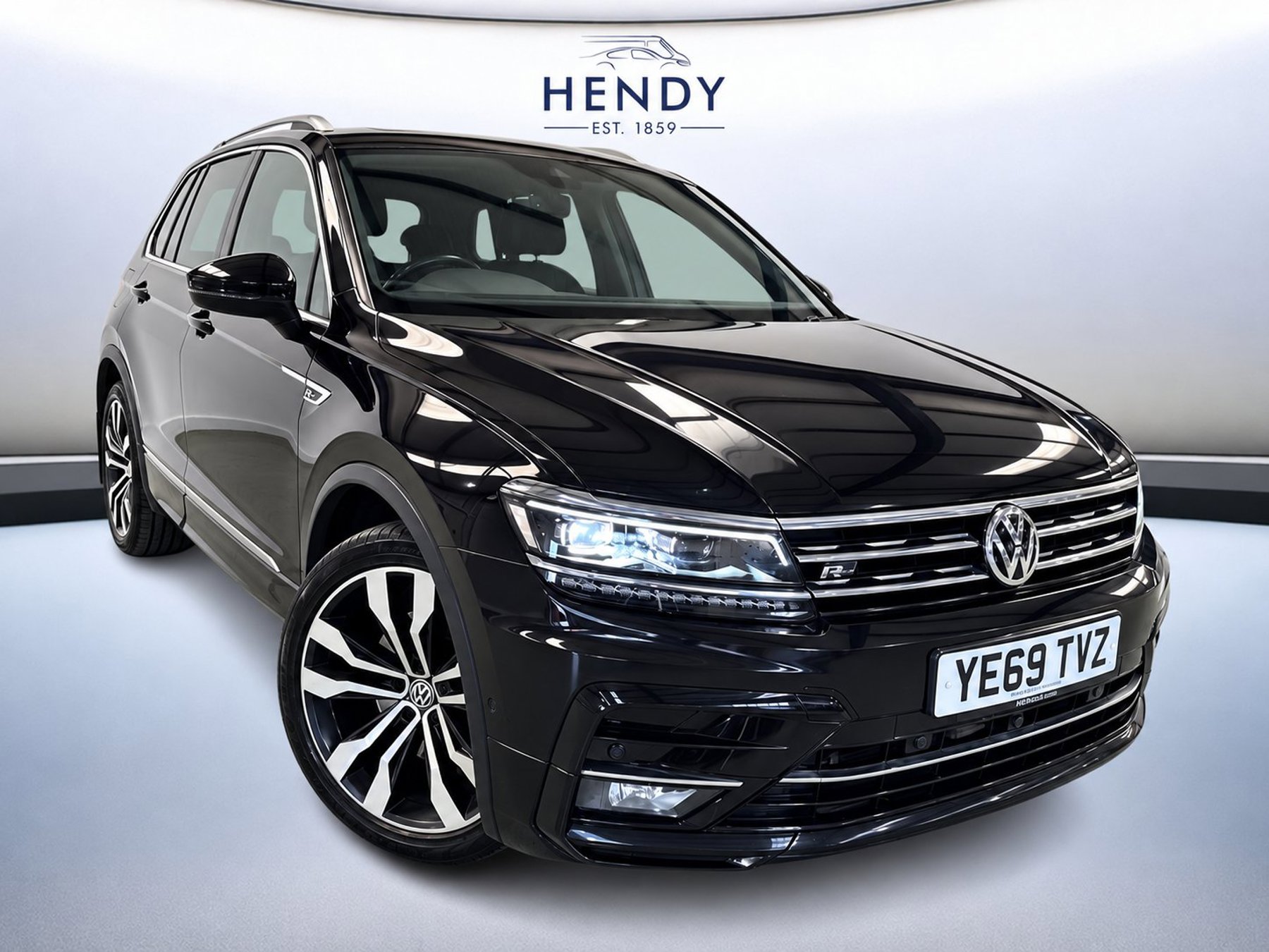 Main listing image - Volkswagen Tiguan