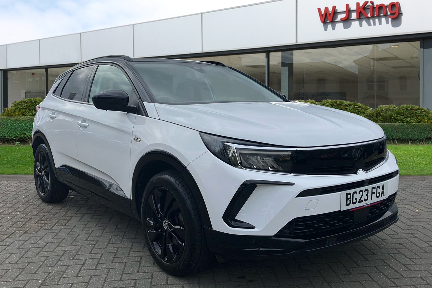 Main listing image - Vauxhall Grandland