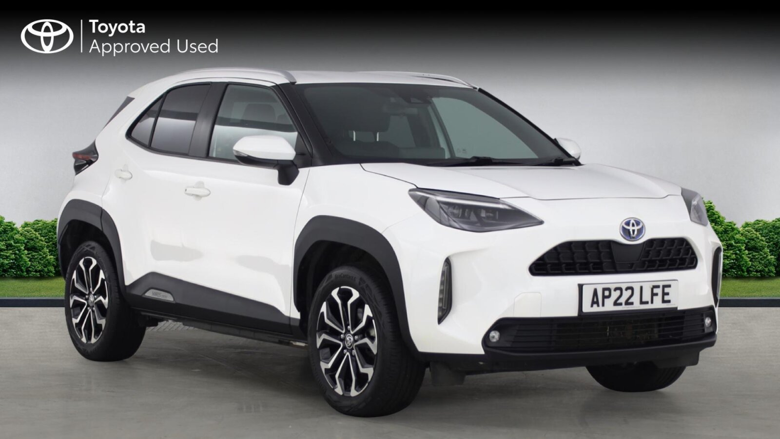 Main listing image - Toyota Yaris Cross