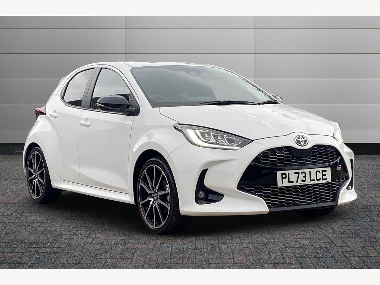 Main listing image - Toyota Yaris