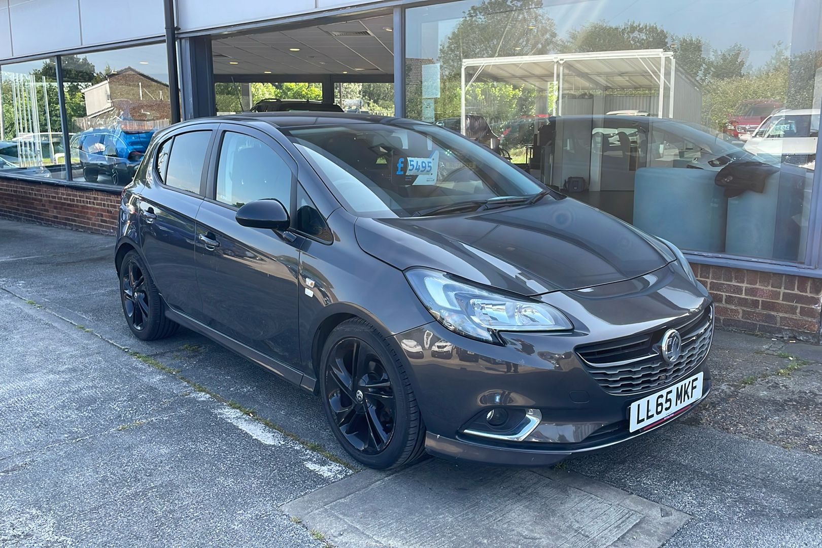 Main listing image - Vauxhall Corsa