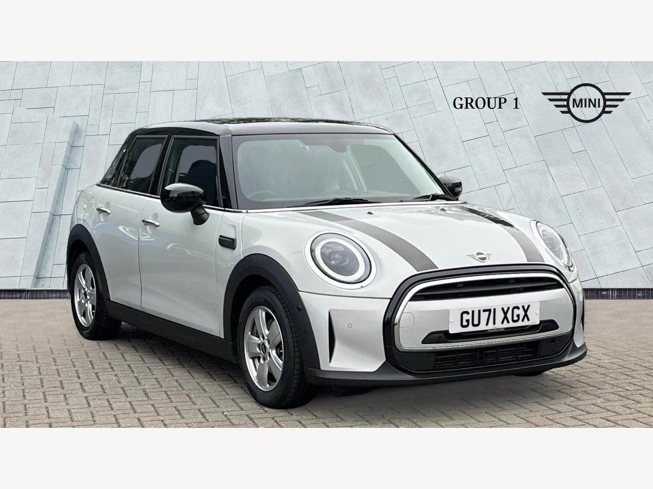 Main listing image - MINI Hatchback 5dr