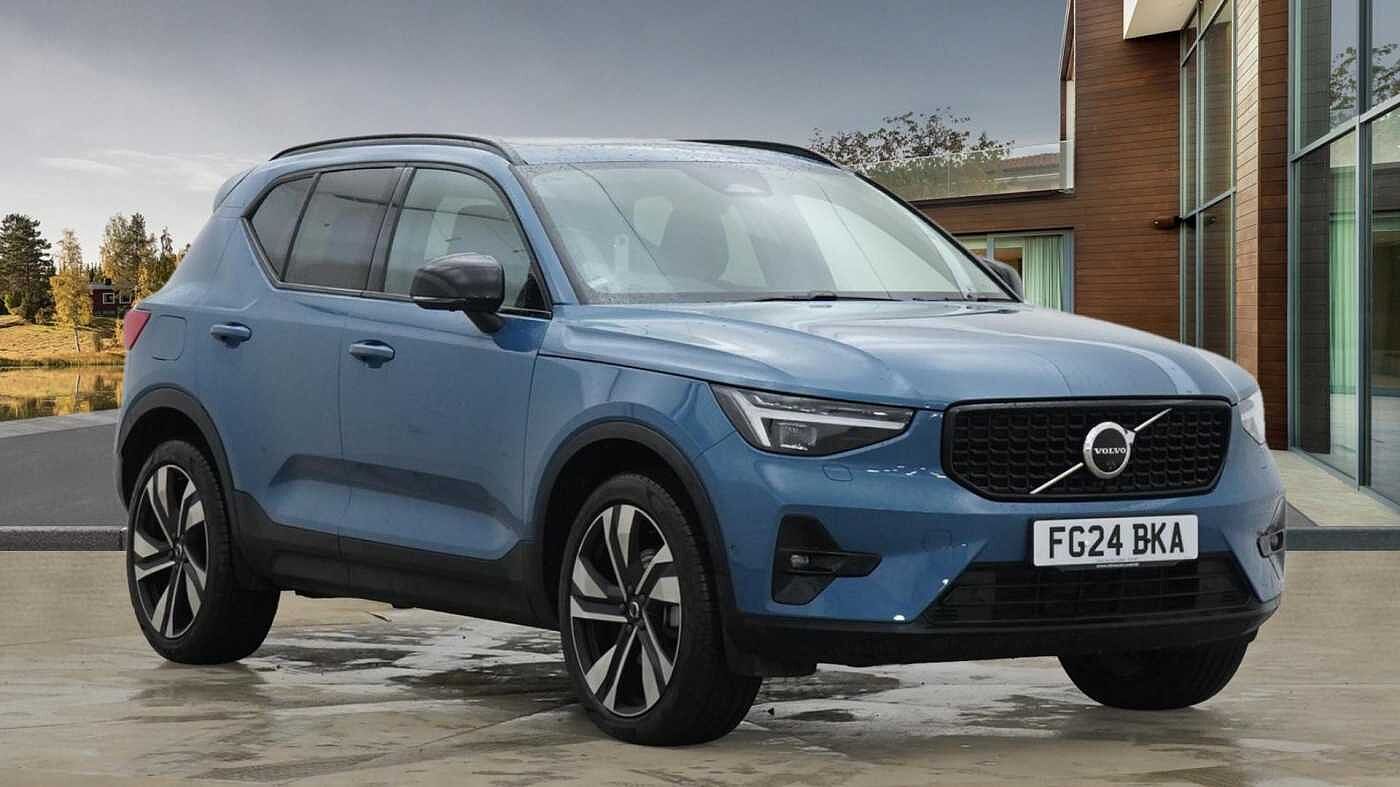 Main listing image - Volvo XC40