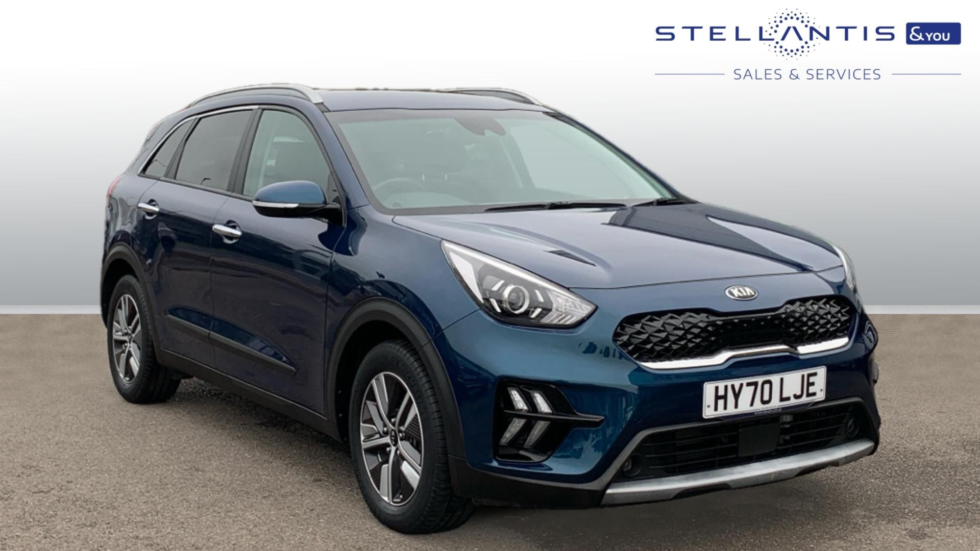 Main listing image - Kia Niro