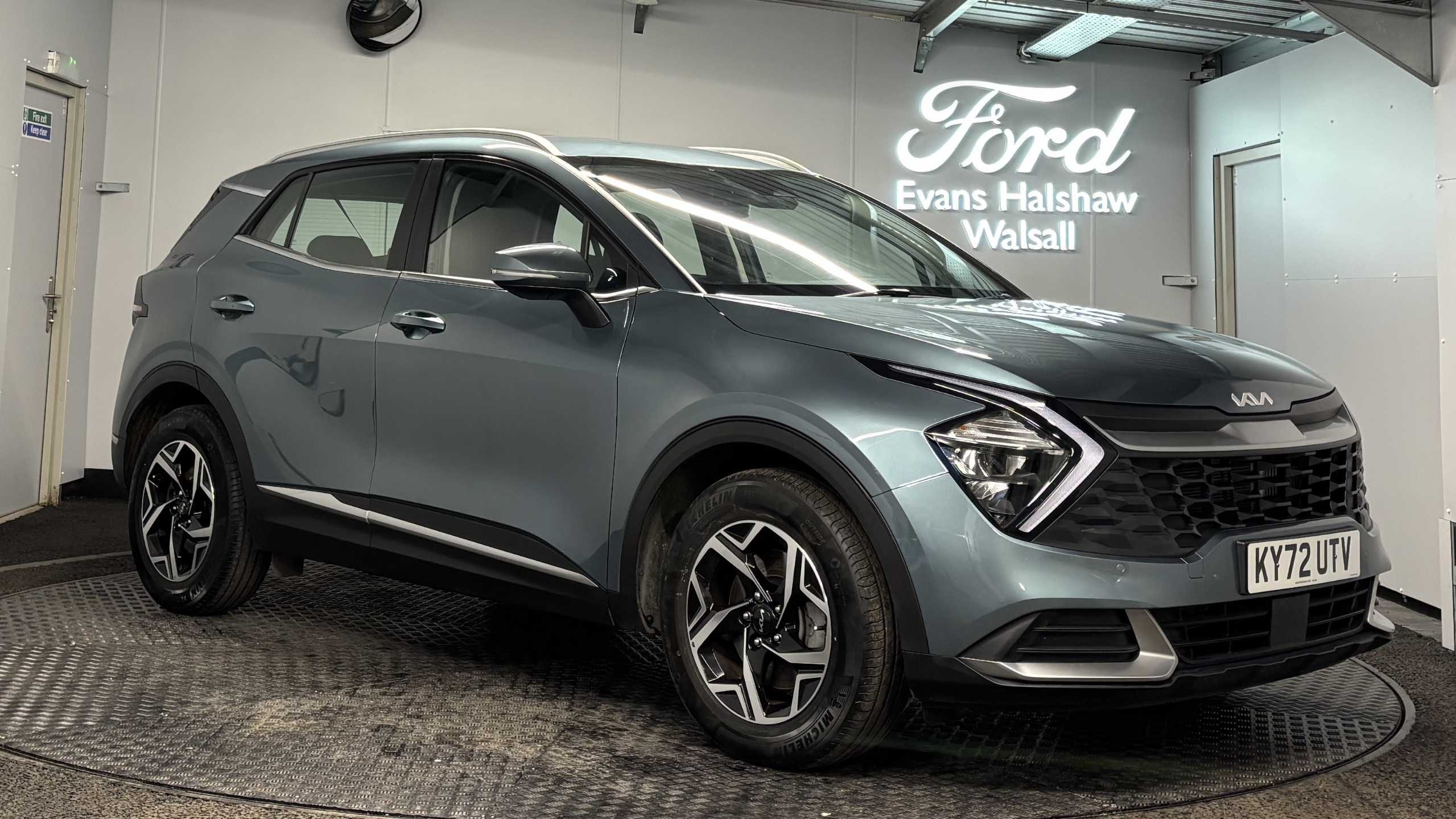 Main listing image - Kia Sportage