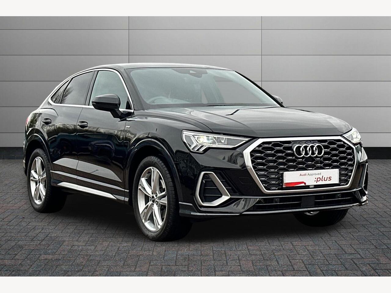 Main listing image - Audi Q3