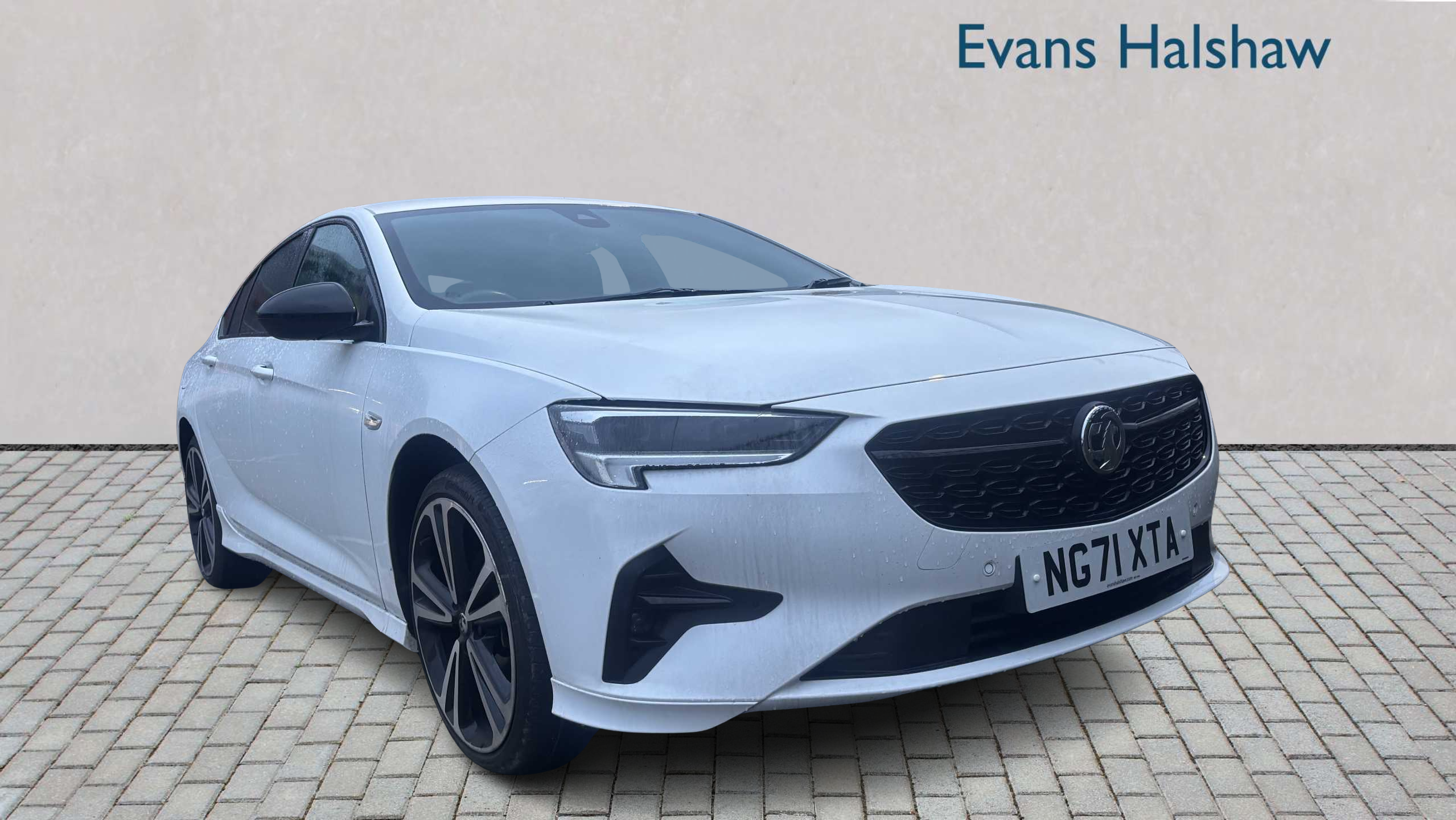 Main listing image - Vauxhall Insignia