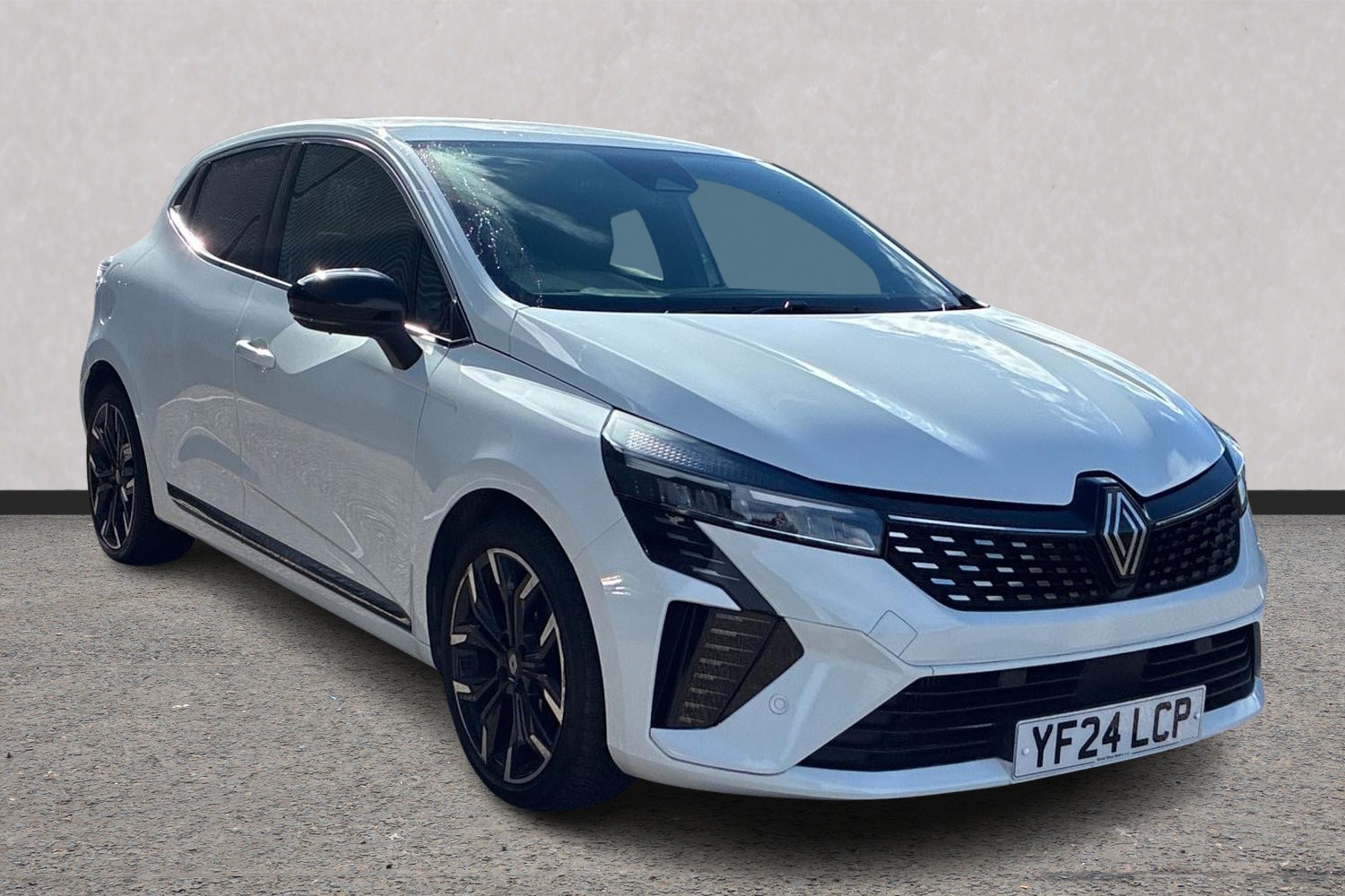 Main listing image - Renault Clio