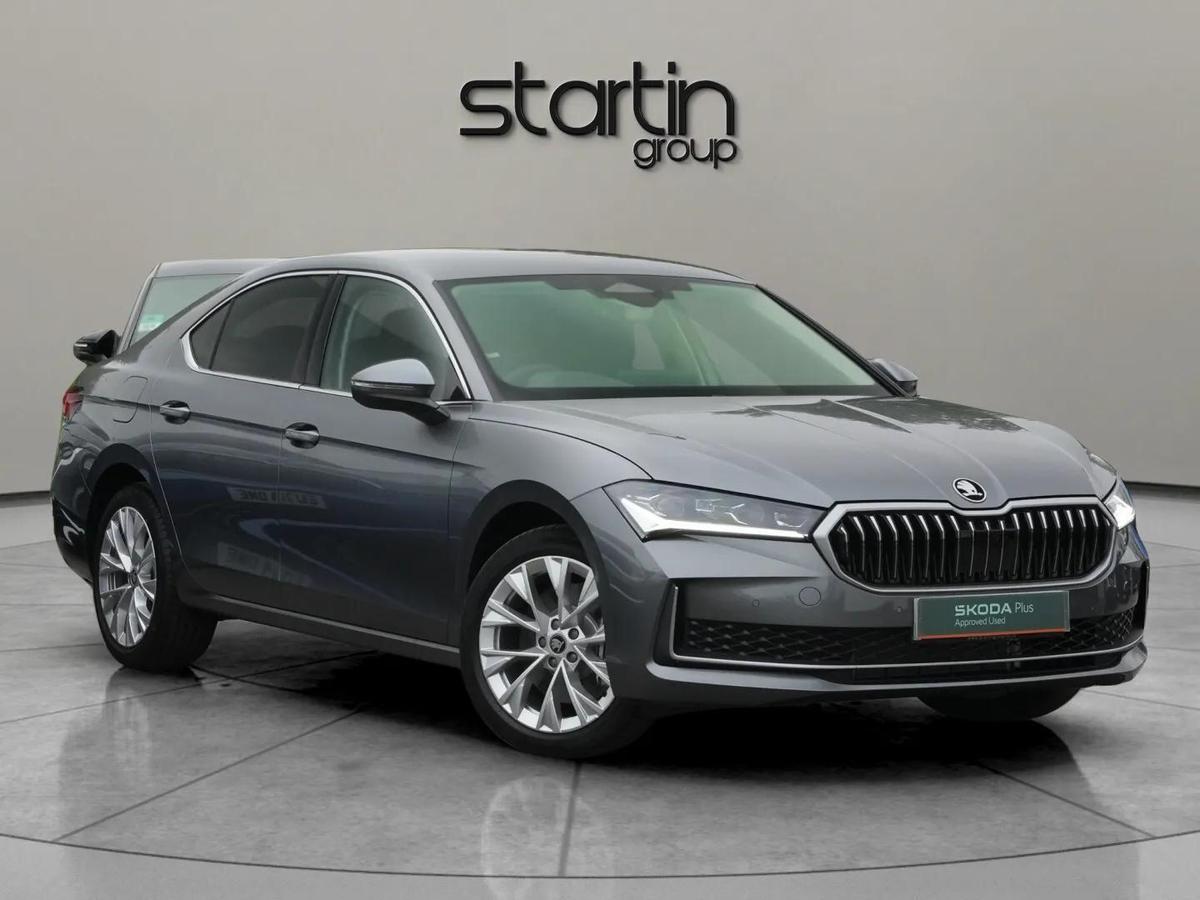 Main listing image - Skoda Superb