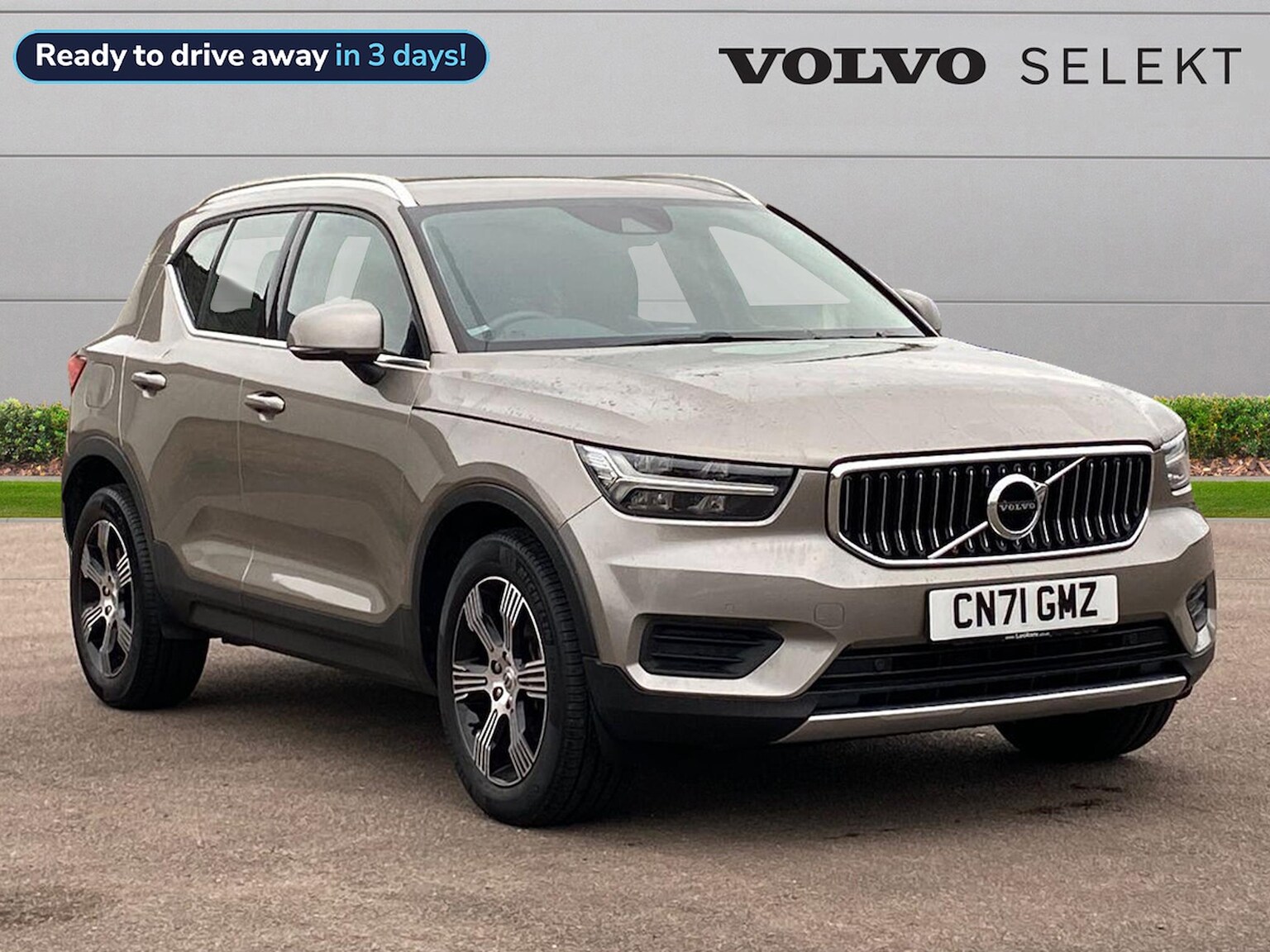 Main listing image - Volvo XC40