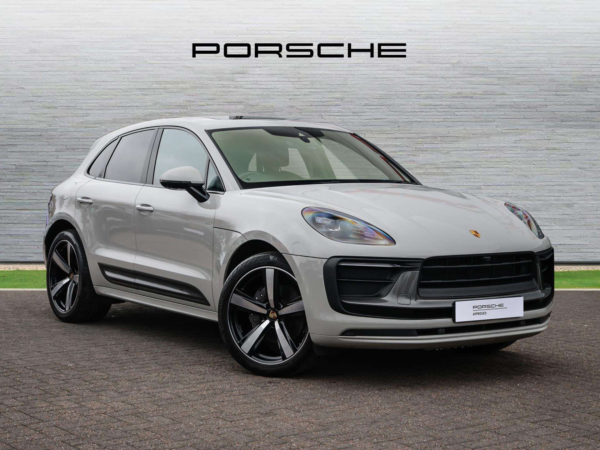 Main listing image - Porsche Macan
