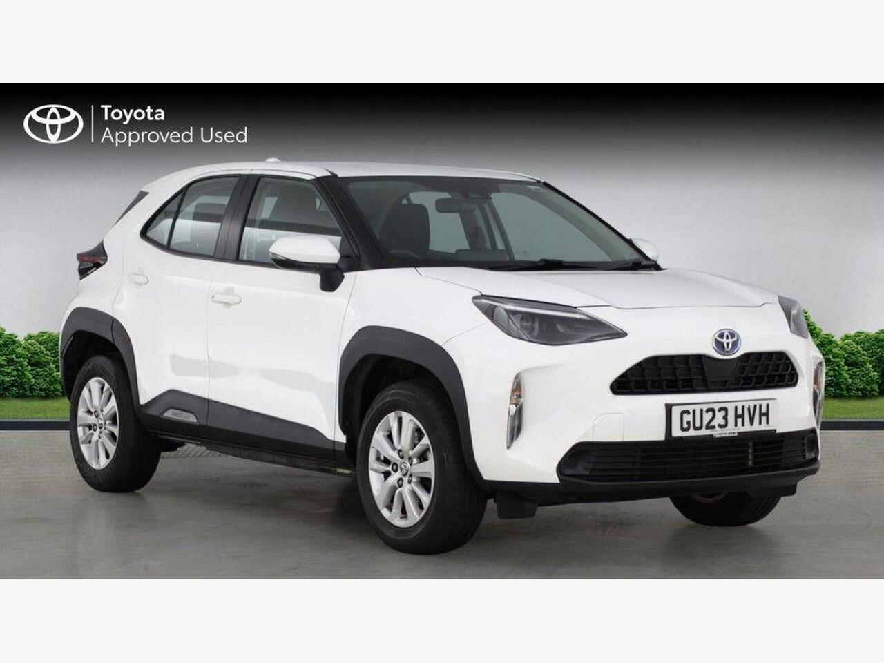 Main listing image - Toyota Yaris Cross