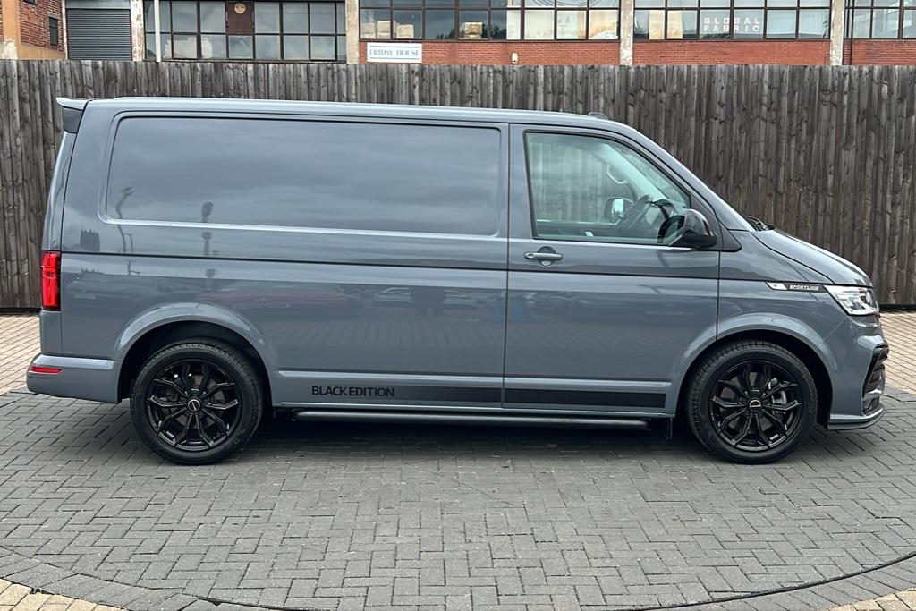 Main listing image - Volkswagen Transporter