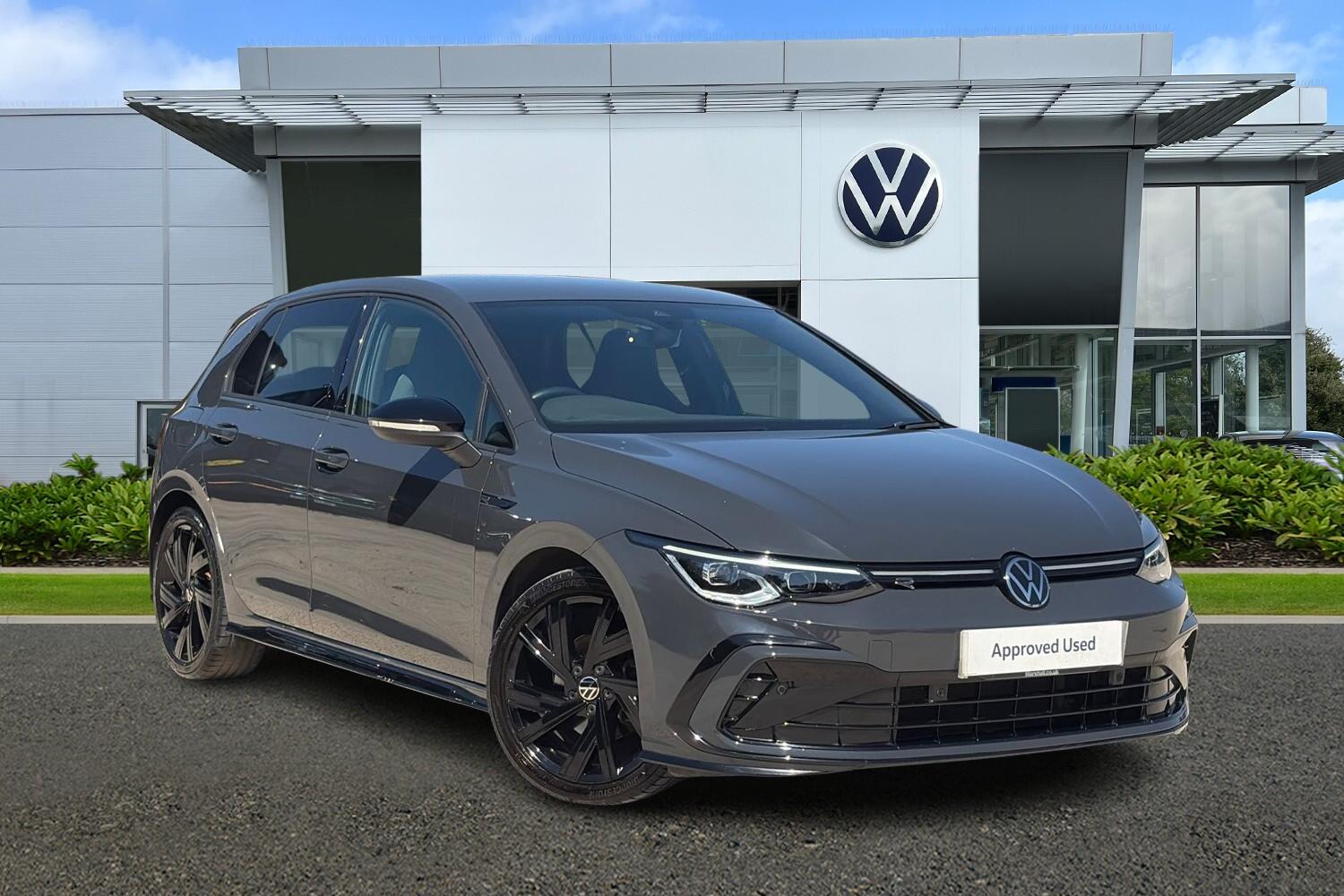 Main listing image - Volkswagen Golf