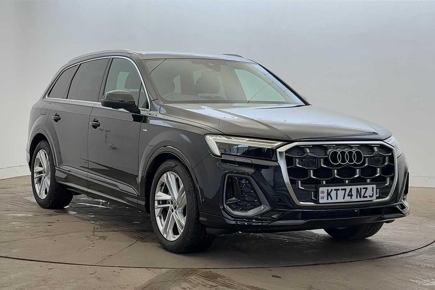 Main listing image - Audi Q7