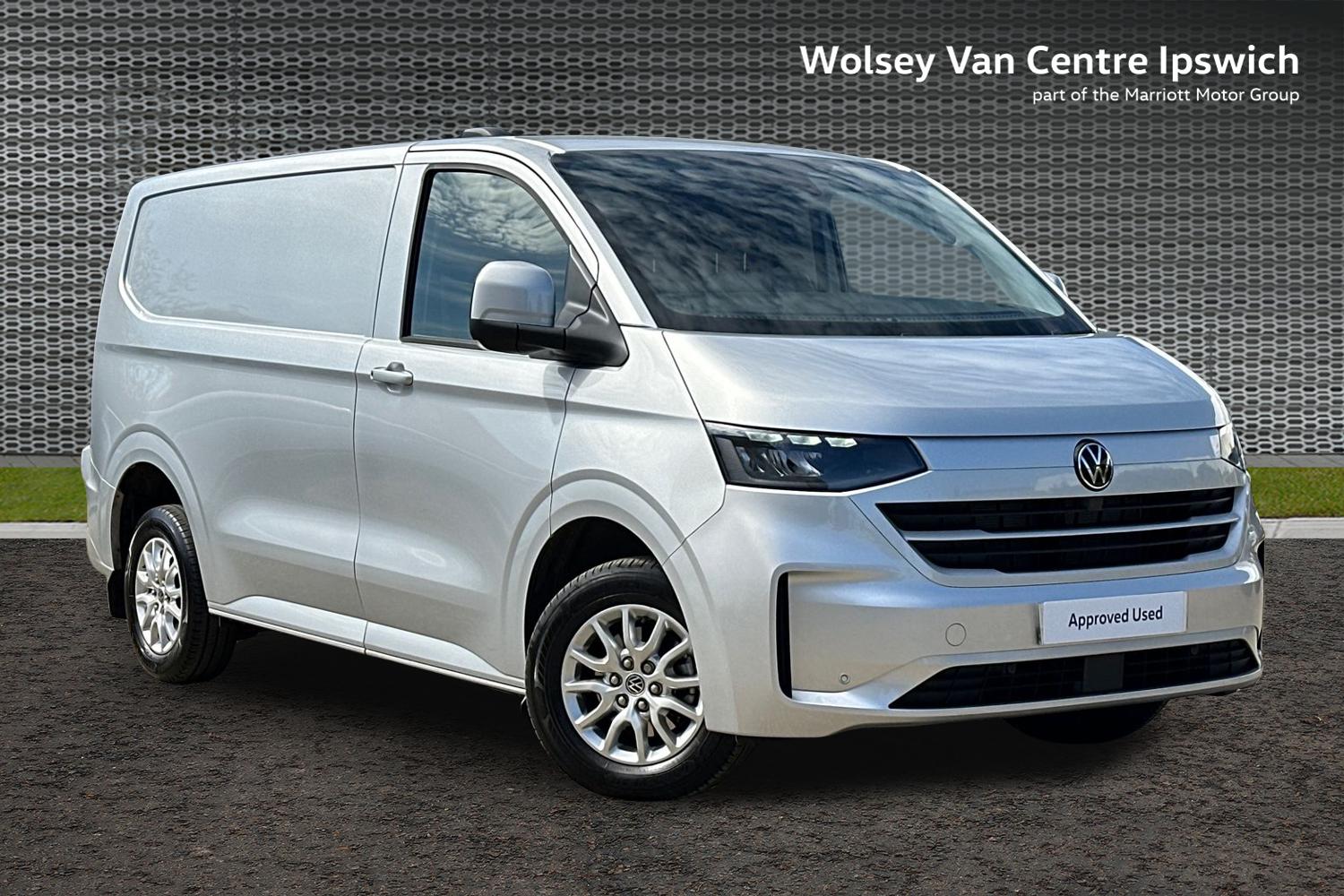 Main listing image - Volkswagen Transporter