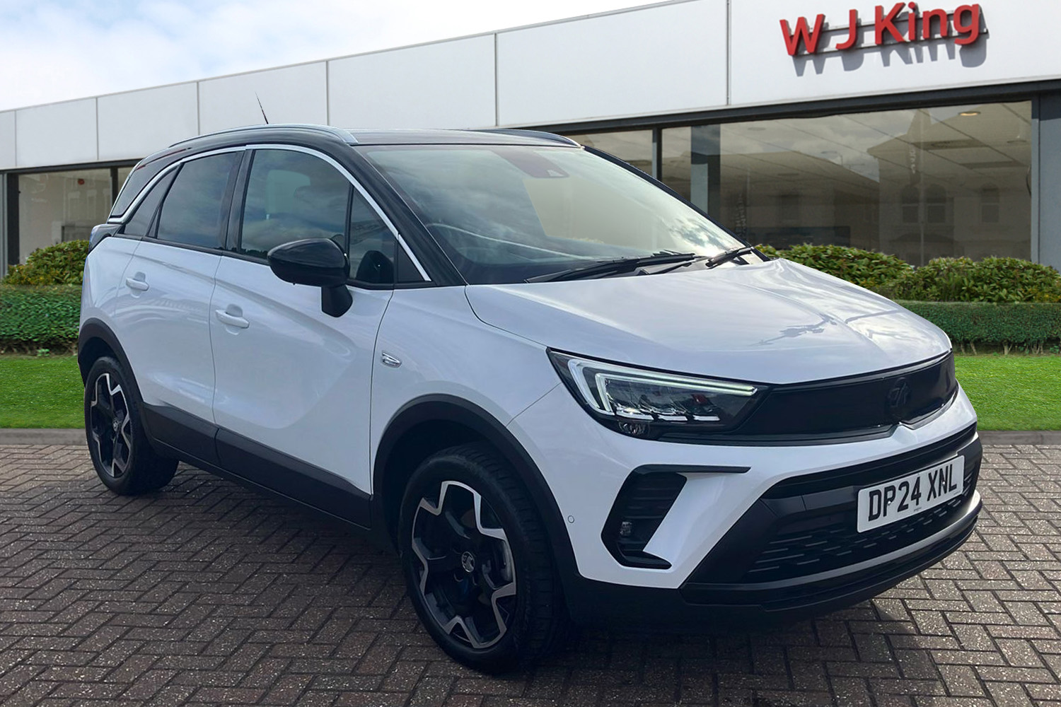 Main listing image - Vauxhall Crossland
