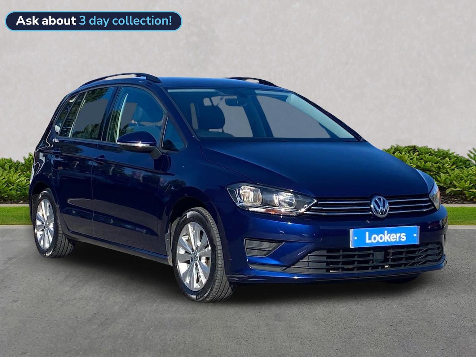 Main listing image - Volkswagen Golf SV