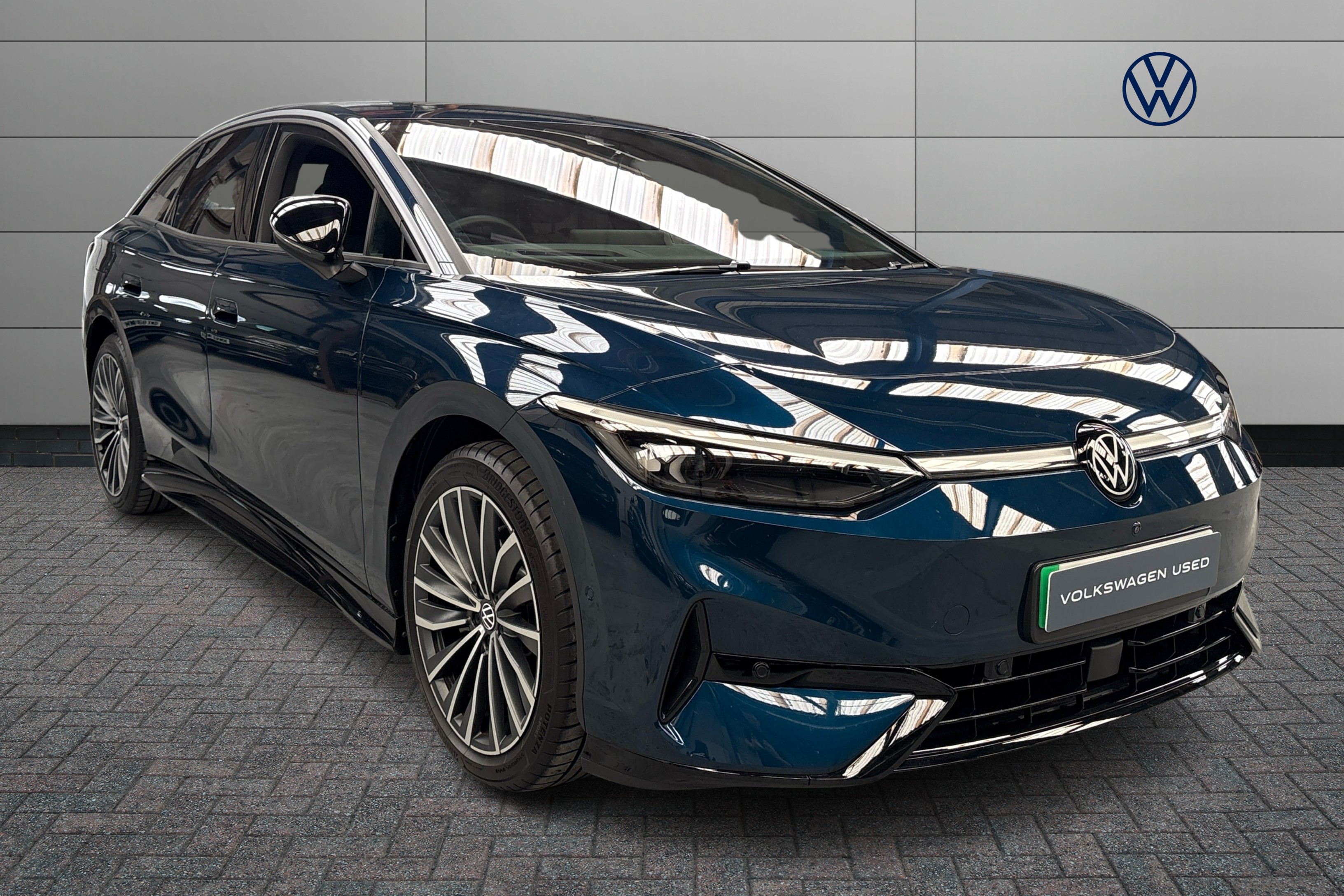 Main listing image - Volkswagen ID.7