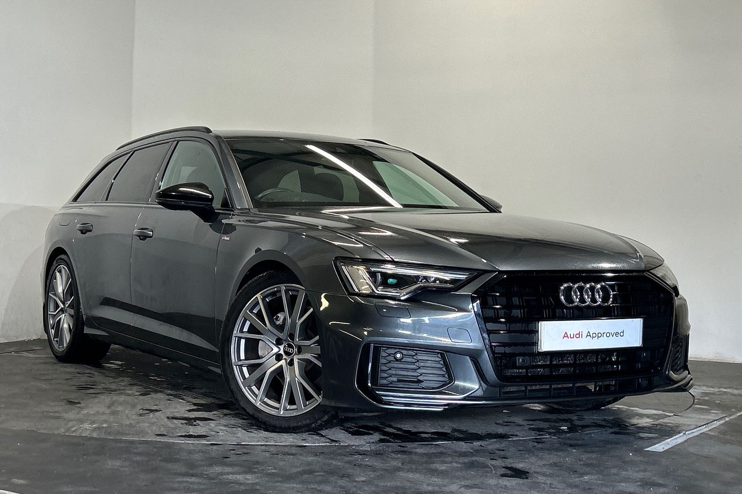 Main listing image - Audi A6