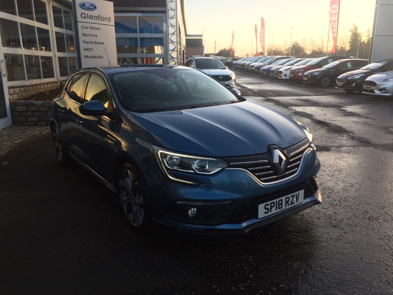 Main listing image - Renault Megane