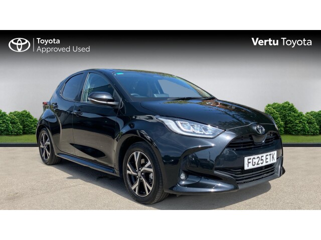 Main listing image - Toyota Yaris