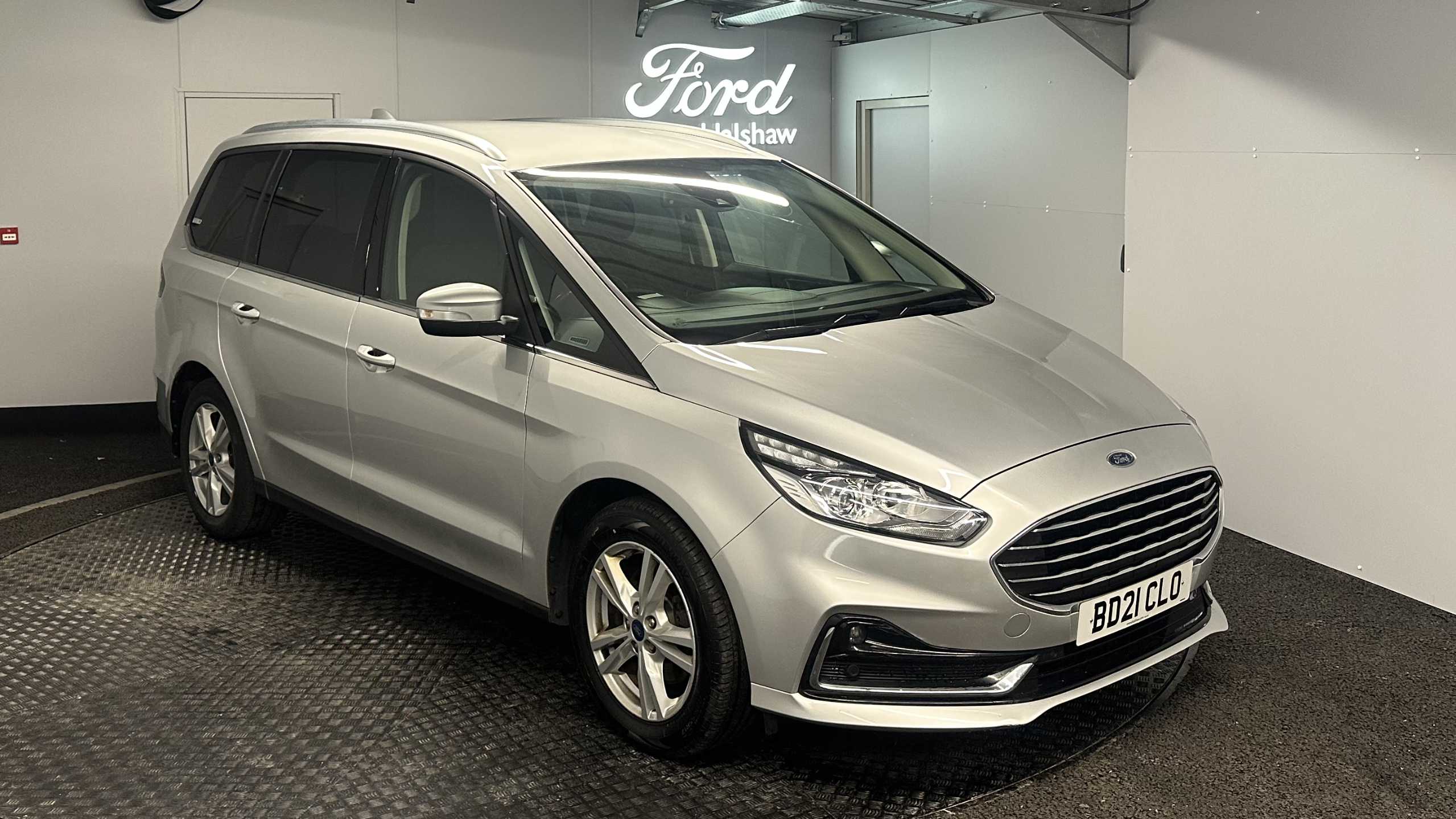 Main listing image - Ford Galaxy