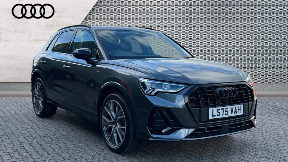 Main listing image - Audi Q3