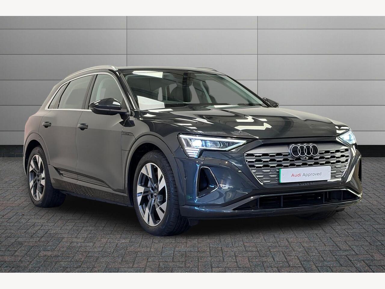 Main listing image - Audi Q8