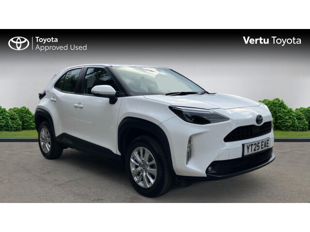 Main listing image - Toyota Yaris Cross